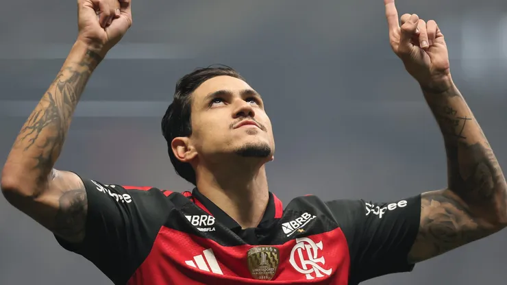 Pedro anotou dois gols diante do Atlético-MG na Arena MRV