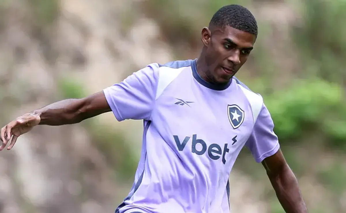 Ex-promessa de Xerém, Wallace Davi perde espaço no Botafogo e figura no elenco sub-20