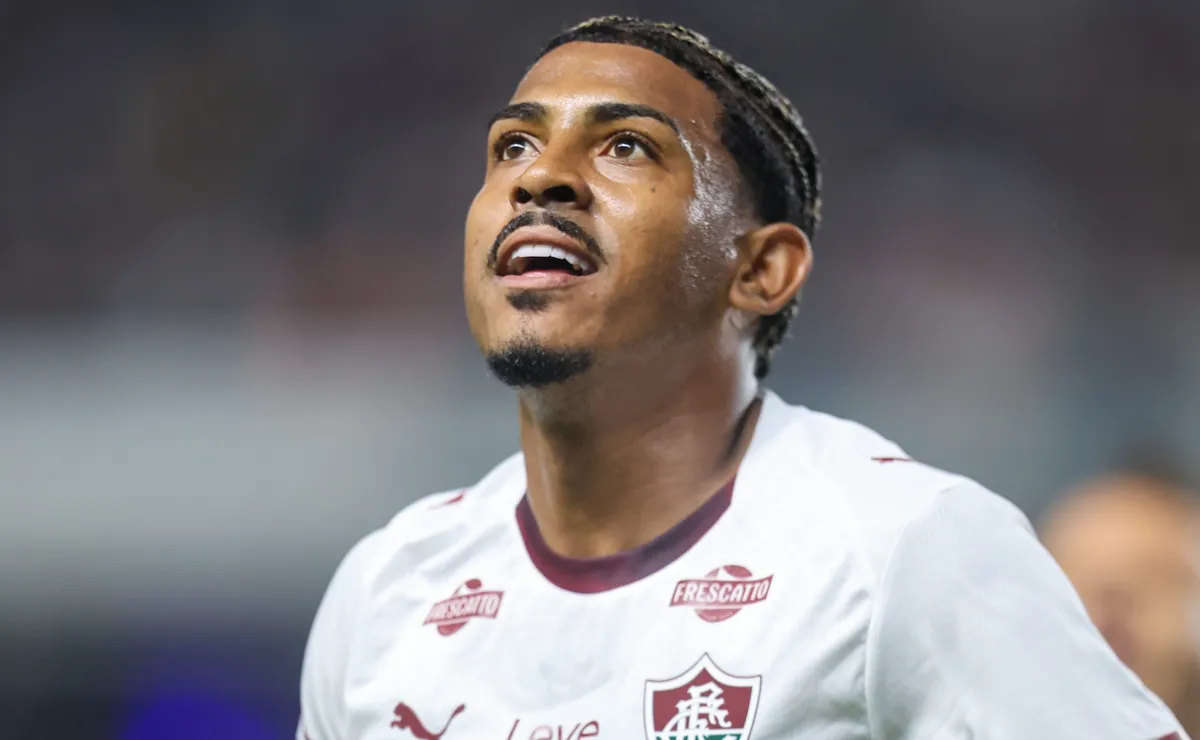 John Kennedy aprova Hulk e projeta dupla no ataque do Fluminense