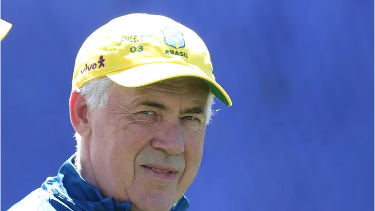 Ancelotti durante treino em Teresópolis, no RJ.