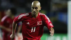 Hasan Şaş ajudou a Turquia a fazer história em 2002 (Photo by Laurence Griffiths)