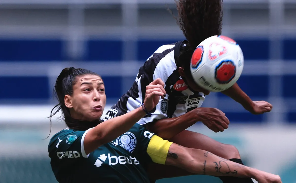 Palmeiras e Santos empatam no Allianz, e Corinthians dispara na liderança do Brasileirão