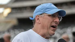 John Textor CEO do Botafogo durante aquecimento antes da partida contra o Chapecoense no estadio Engenhao pelo campeonato Copa Do Brasil 2026.