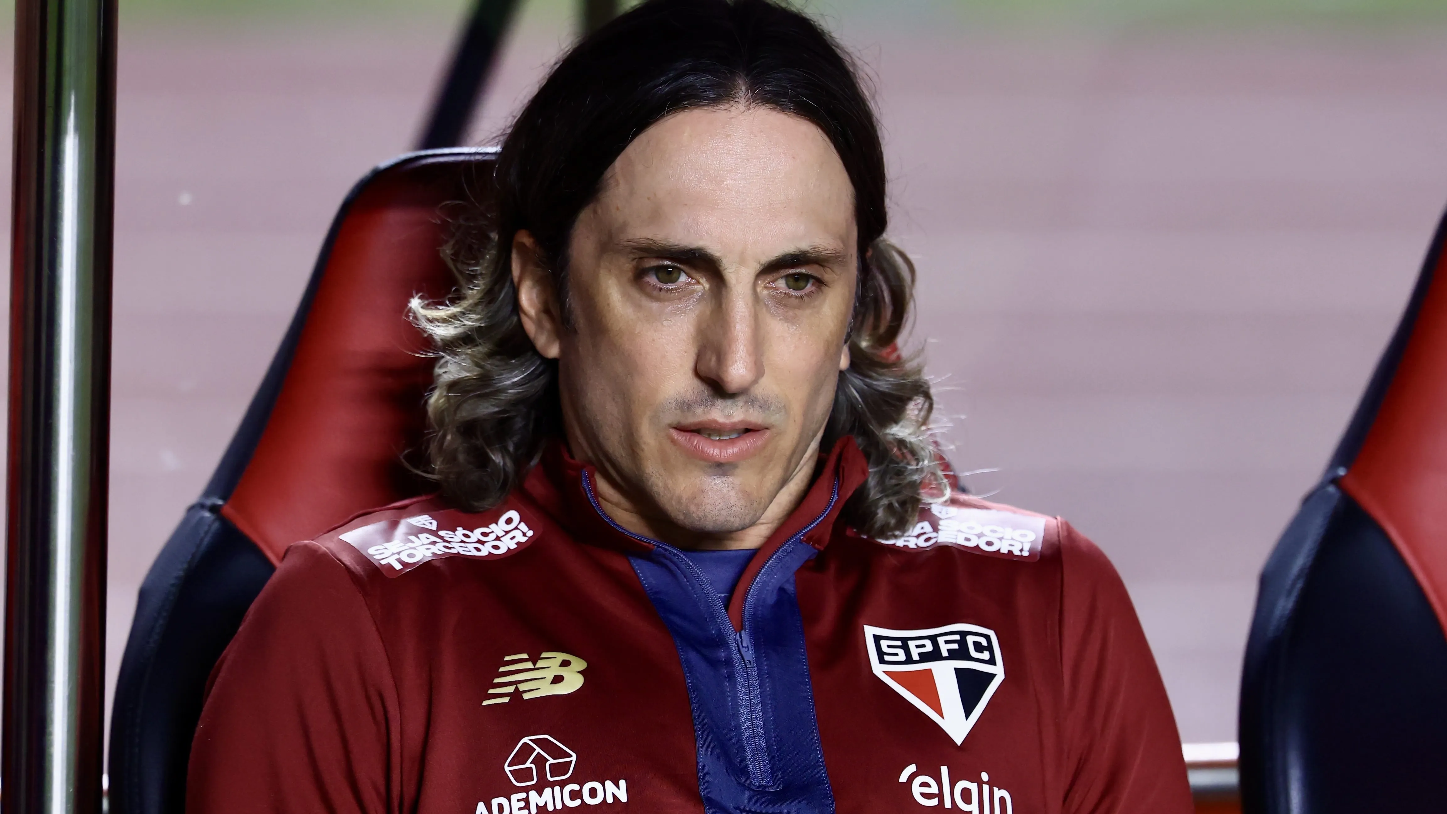 Zubeldía também está na list dos credores – Foto: Marcello Zambrana/AGIF