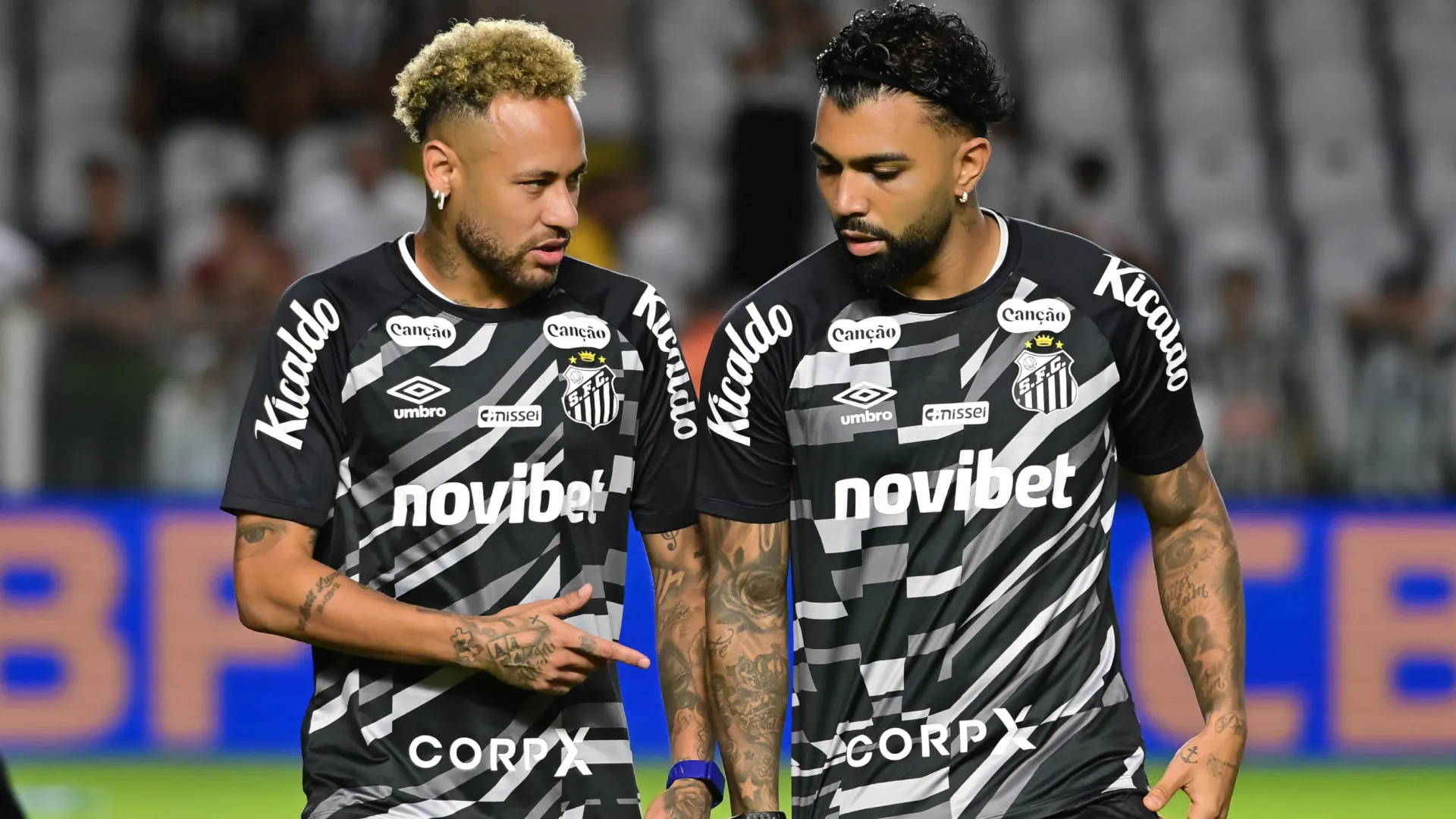 Neymar e Gabigol são os protagonistas do Santos – Foto: Jota Erre/AGIF