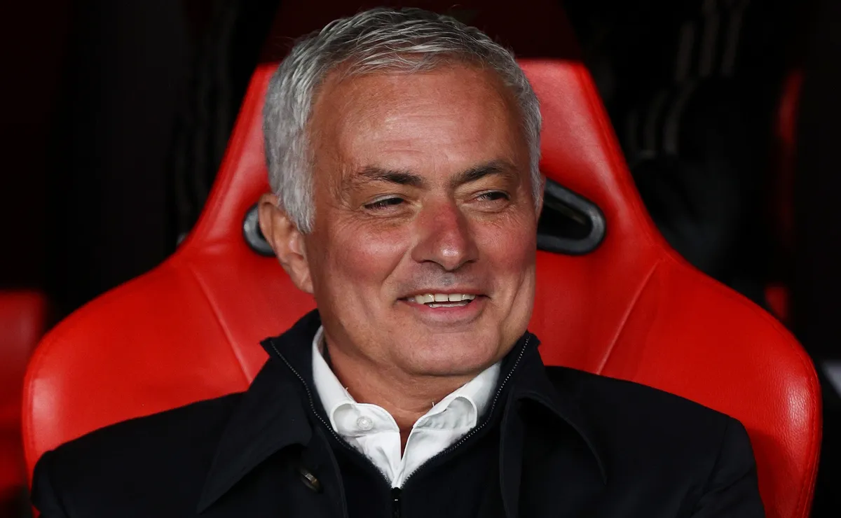 José Mourinho pode voltar ao Real Madrid apoiado pelo presidente Florentino Pérez, diz jornal