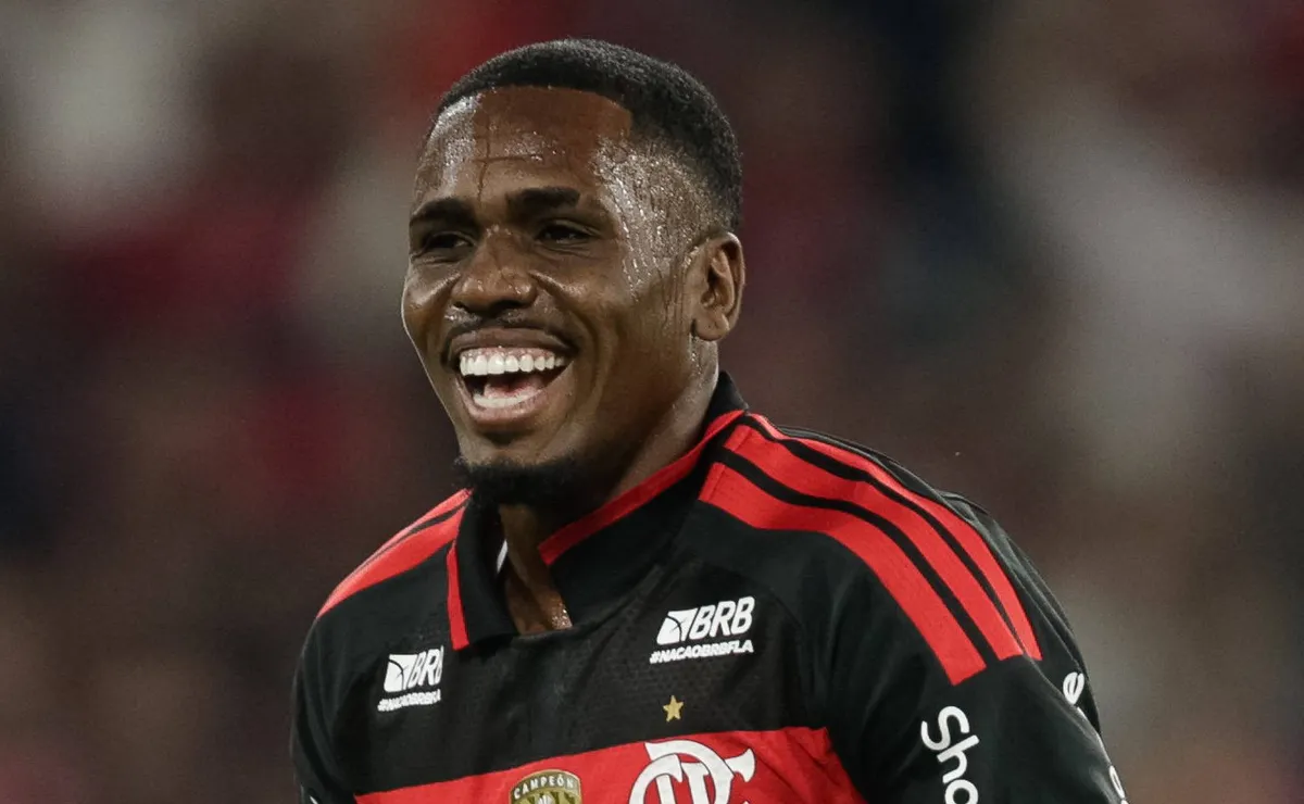 Evertton Araújo está deixando o Flamengo por decisão da empresa que cuida do volante, diz jornalista