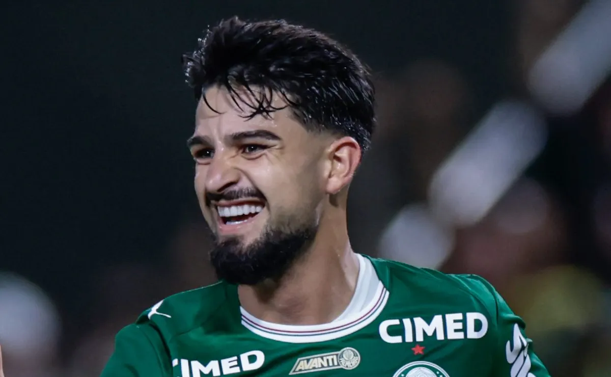 Flaco López ganha mais força para ser vendido pelo Palmeiras e diretoria já trabalha com a saída do argentino