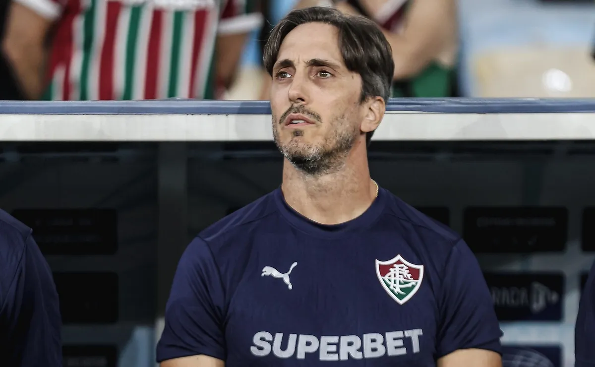 Luis Zubeldía esteve perto do Internacional, mas ligação do Fluminense mudou negociação