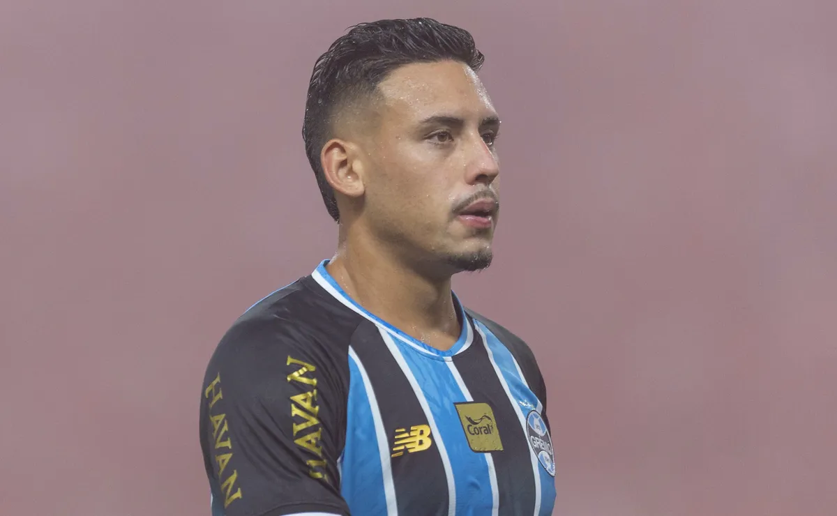 Fiorentina abre conversa para contratar Noriega; Grêmio pede R$46.9 milhões