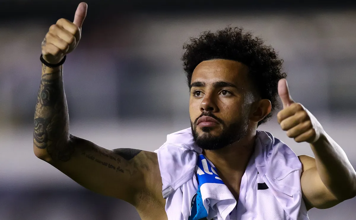 Claudinho diz sim para jogar no Flamengo e volta ao Brasil pode acontecer no meio do ano