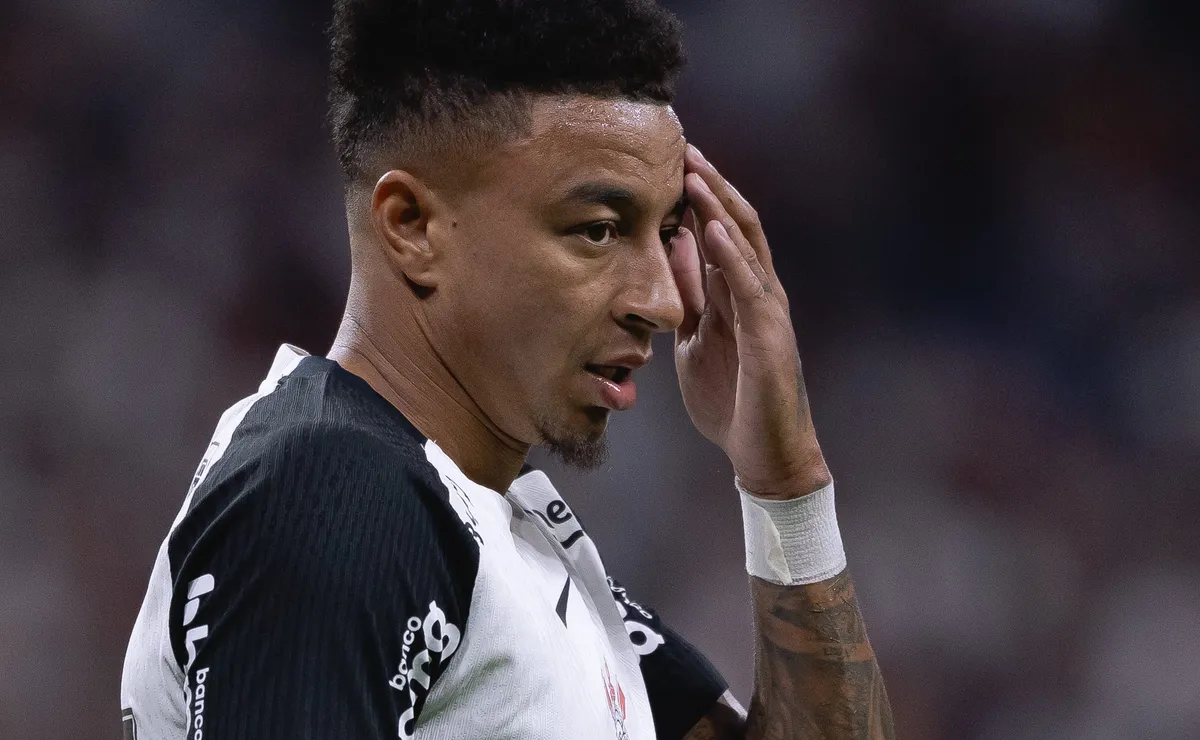 Corinthians: Lingard revela surpresa com invasão de torcedores