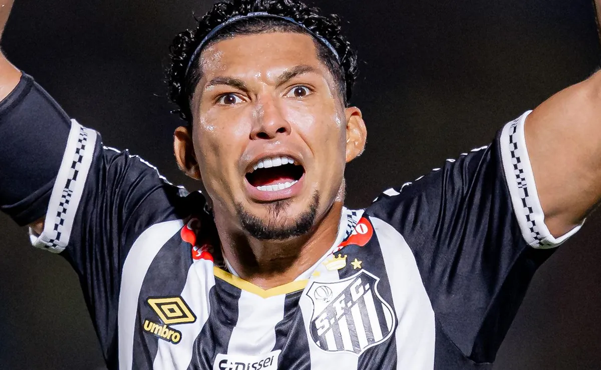 Cuca cobra Rony, Lautaro Díaz, Diógenes e Moisés no Santos