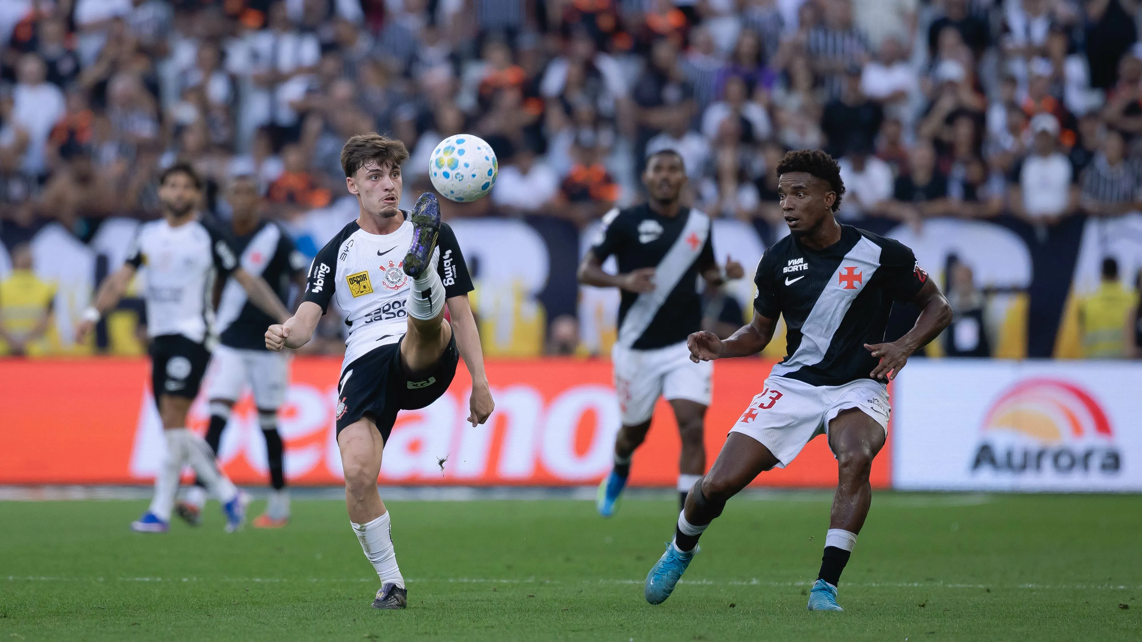 Breno Bidon segue bem valorizado - Foto: Ettore Chiereguini/AGIF.