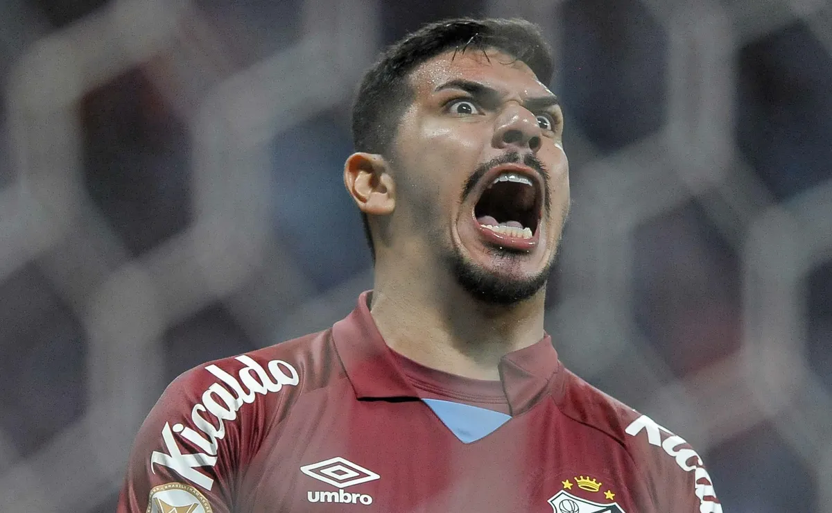 Corinthians não desiste de João Paulo e prepara nova investida em julho a pedido de Fernando Diniz