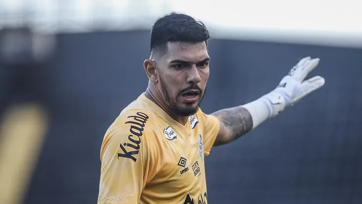 Goleiro segue vinculado ao Peixe