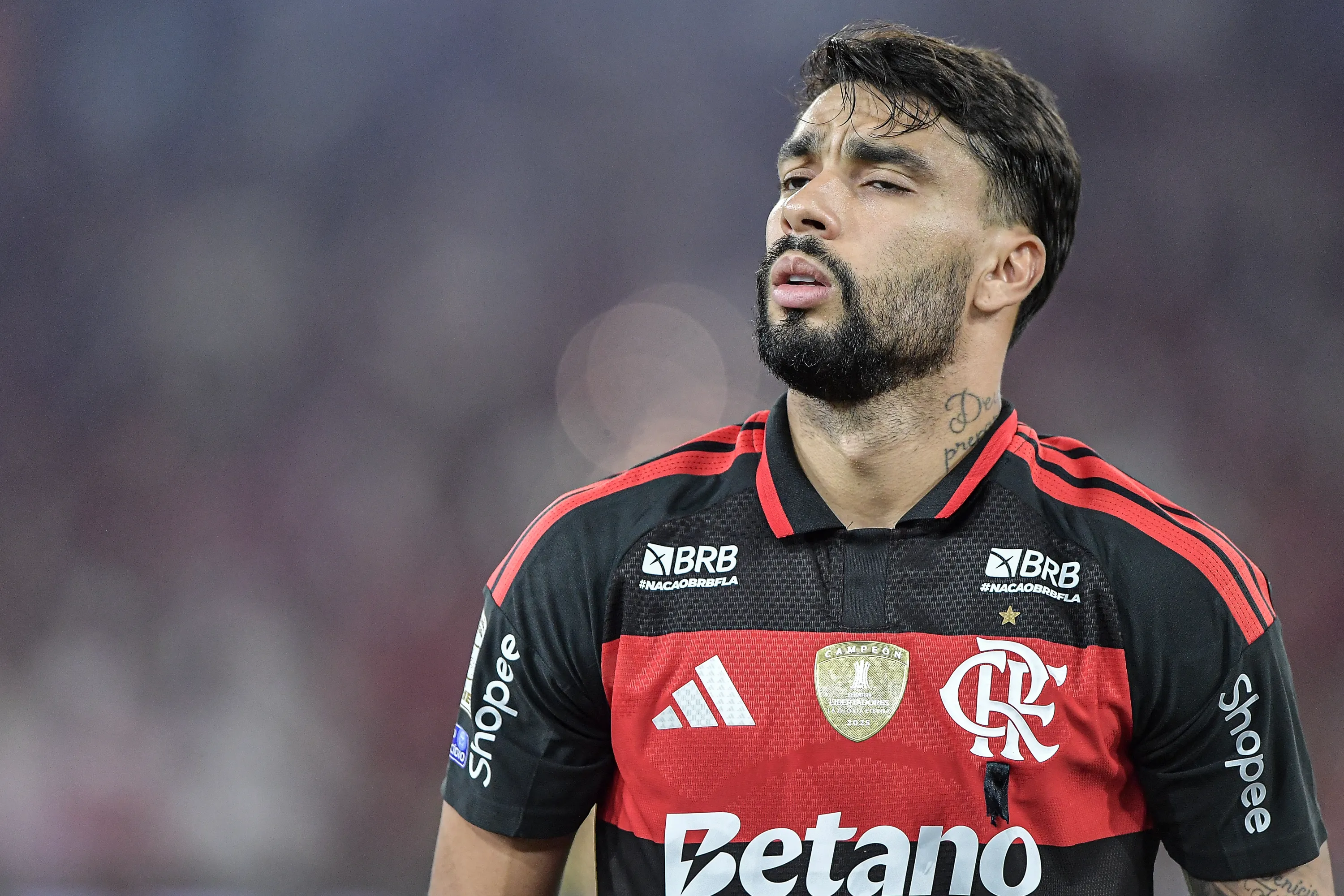 Lucas Paqueta jogador do Flamengo durante partida contra o Bahia no estadio Maracana pelo campeonato Brasileiro A 2026. Foto: Thiago Ribeiro/AGIF