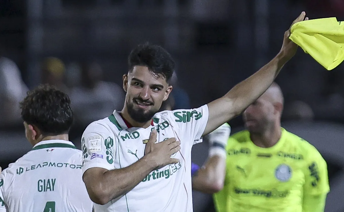 Brentford e Everton entram na disputa por Flaco López, e saída do Palmeiras ganha força