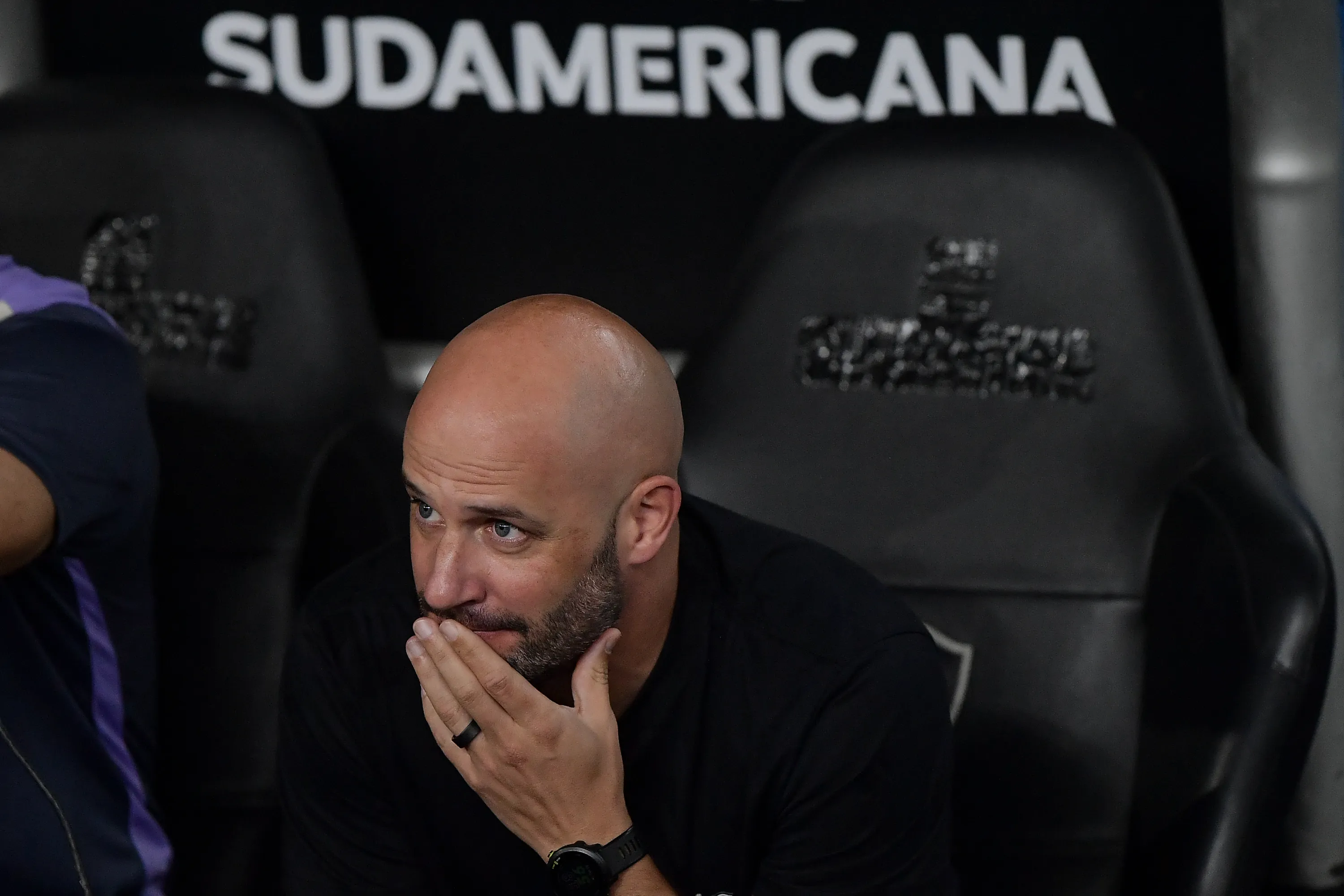 Franclim Carvalho tecnico do Botafogo durante partida contra o Independiente Petrolero no estadio Engenhao pelo campeonato Copa Sul-Americana 2026. Foto: Thiago Ribeiro/AGIF
