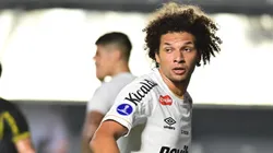 Willian Arão jogador do Santos durante partida contra o Deportivo Recoleta. Foto: Jota Erre/AGIF