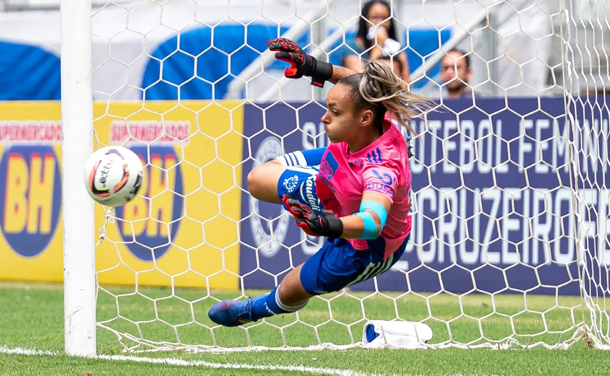 “Trabalho intenso”: Taty Amaro celebra atuação no clássico e projeta nova fase do Santos com Frigerio