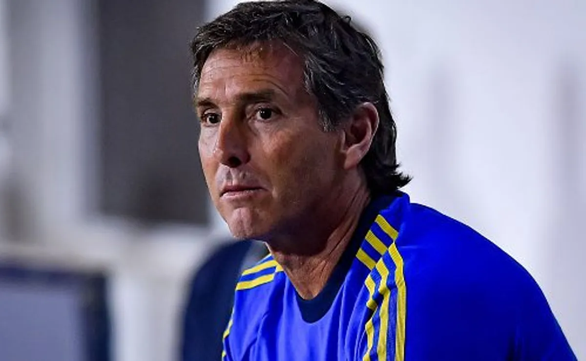 Ubeda se revolta com arbitragem após expulsão contra o Cruzeiro