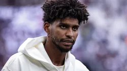 Hugo Souza vem sendo procurado por outros clubes.