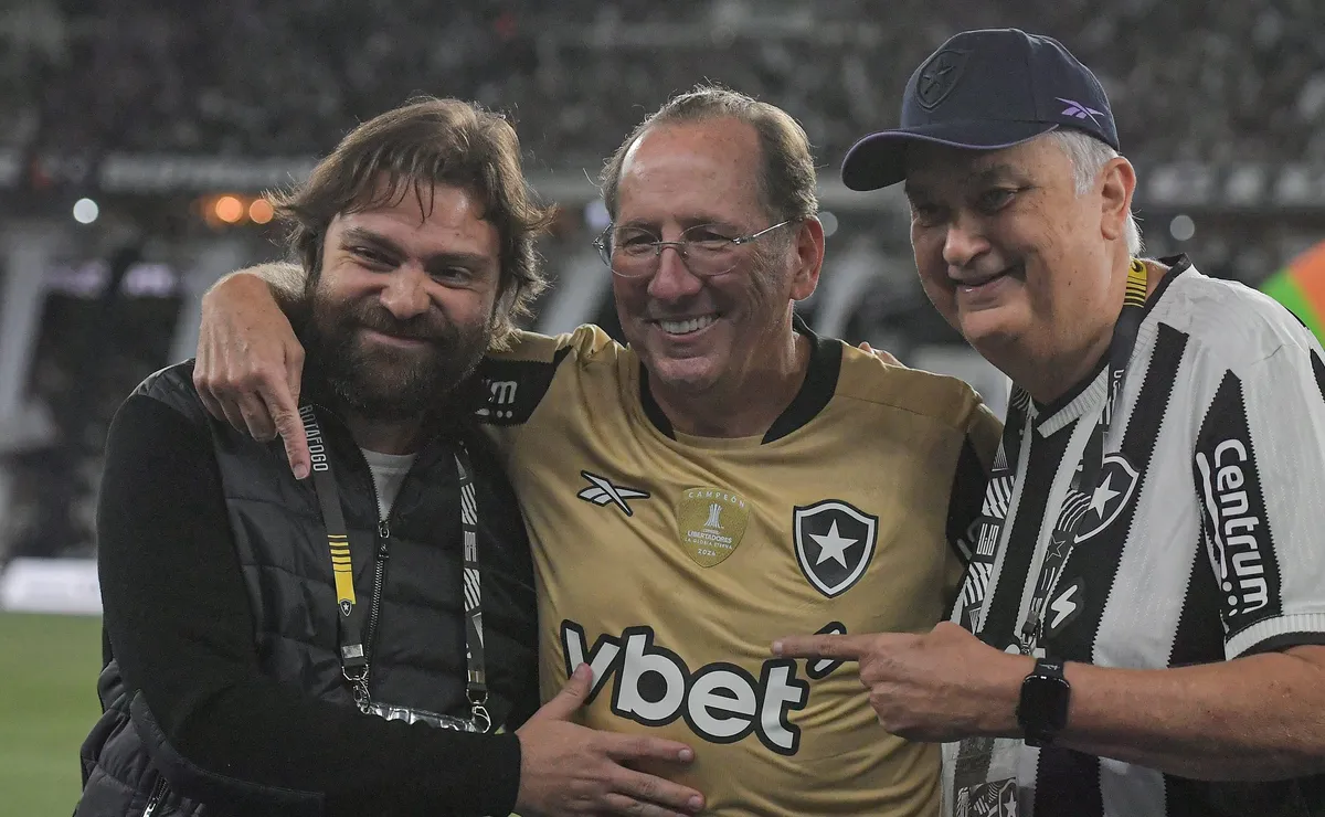 Botafogo define prioridades no mercado, mas depende de destravar transferban