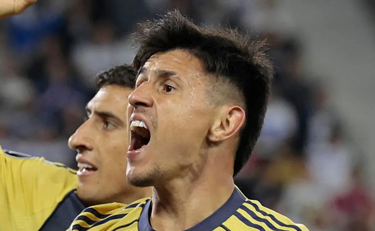 Bareiro se revolta com expulsão e dispara após jogo entre Cruzeiro e Boca Juniors