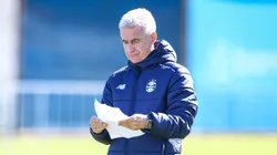 Luís Castro durante treinamento do Imortal