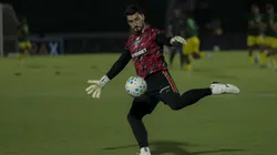 São Paulo chega ao terceiro jogo seguido sem sofrer gols e Roger avalia manter nova formação - Foto Marco MiateloAGIF