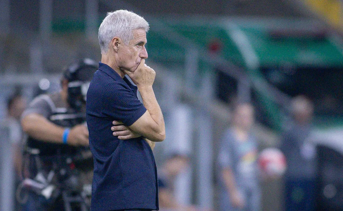 Grêmio liga alerta para estreia de novo técnico e estratégia defensiva do Palestino na Sul-Americana