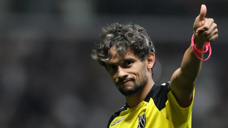 Gustavo Scarpa segue nos planos do Galo.