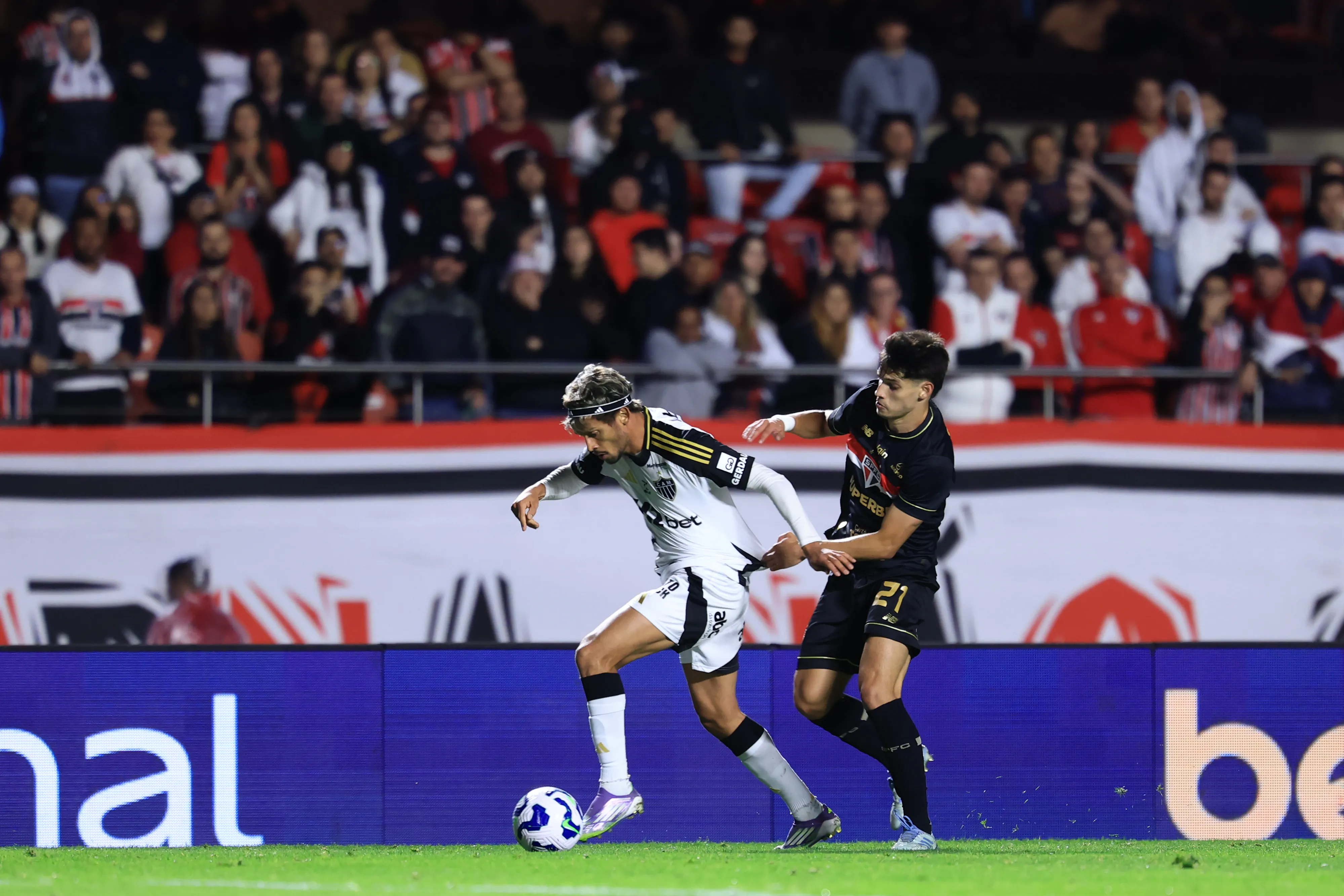Scarpa interessa ao São Paulo - Foto: Marcello Zambrana/AGIF.