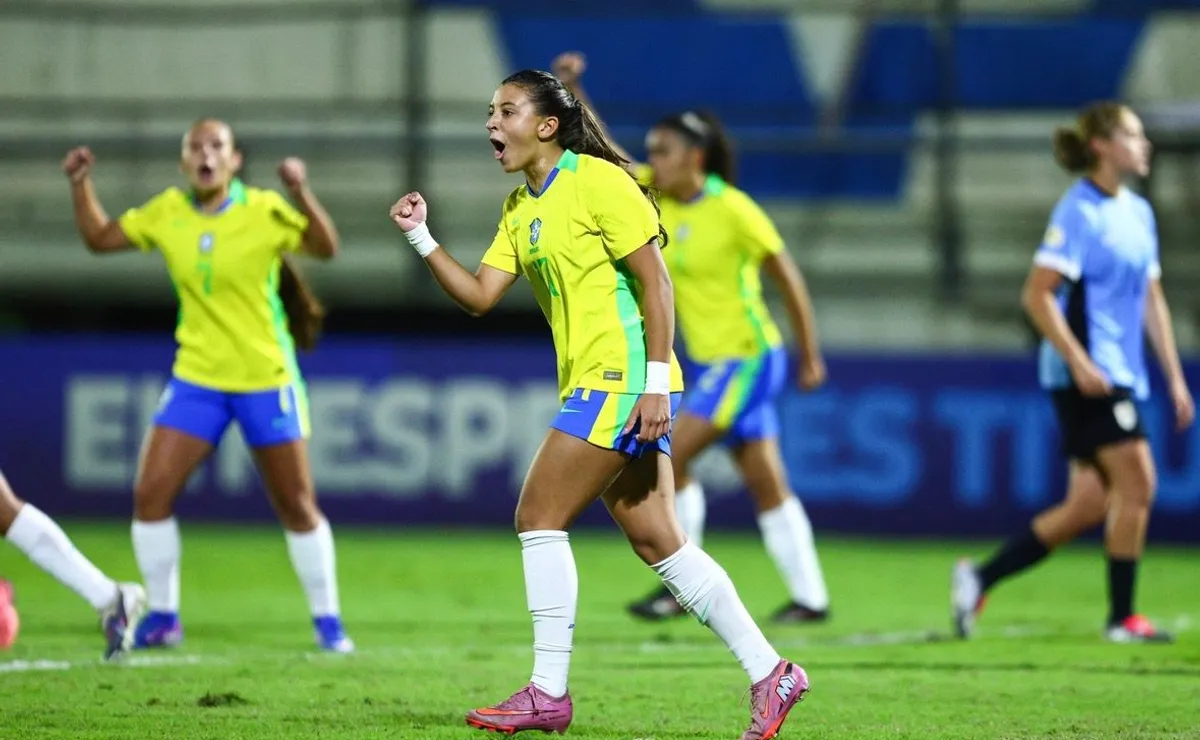 “Sensação inexplicável”: Helena celebra gol de estreia e projeta sequência do Brasil no Sul-Americano Sub-17
