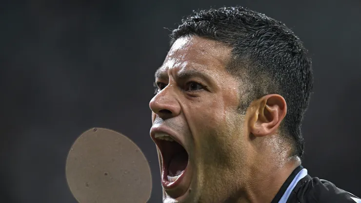Fluminense aceitou exigências e Hulk deve jogar no Tricolor até 2028, se quiser