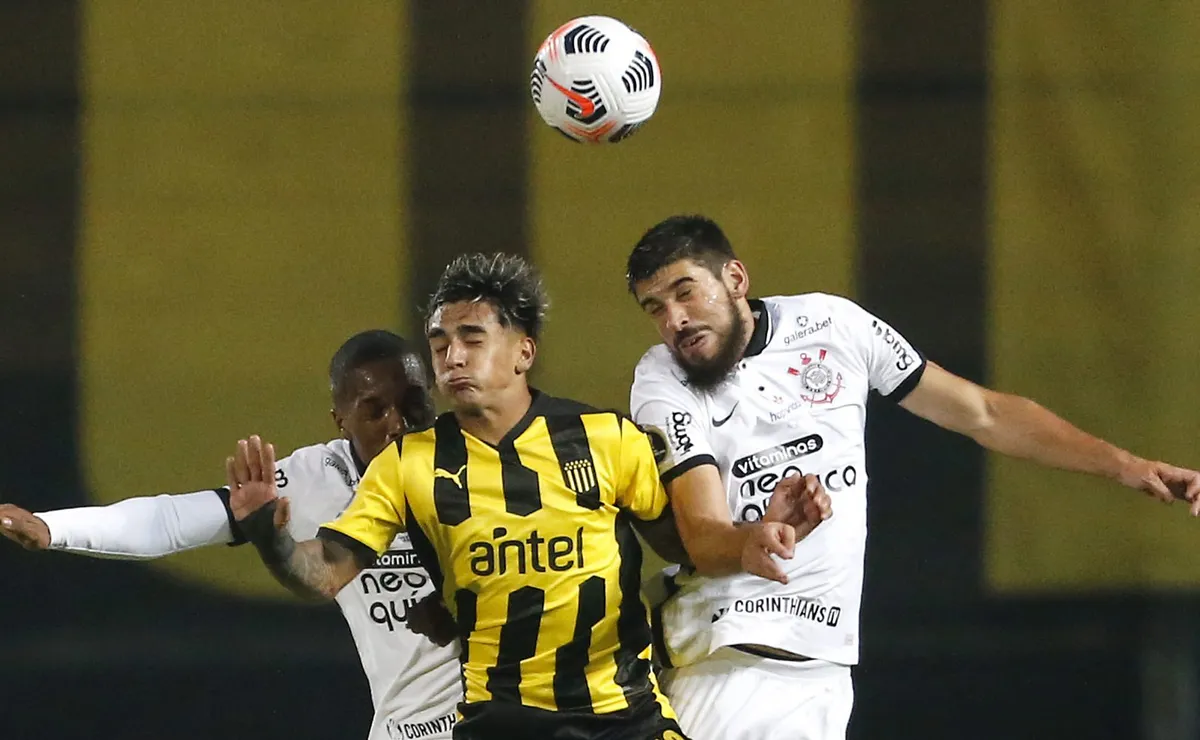 Corinthians x Peñarol: onde assistir ao vivo, horário e escalações do jogo desta quinta