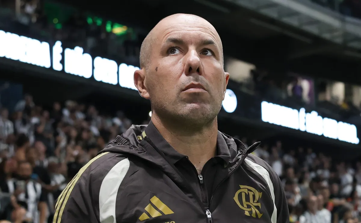 Leonardo Jardim define escalação do Flamengo com mudanças para enfrentar o Estudiantes pela Libertadores