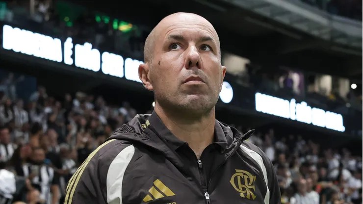 MG - BELO HORIZONTE - 26/04/2026 - BRASILEIRO A 2026, ATLETICO-MG X FLAMENGO - Leonardo Jardim tecnico do Flamengo durante partida contra o Atletico-MG no estadio Arena MRV pelo campeonato Brasileiro A 2026. Foto: Gilson Lobo/AGIF