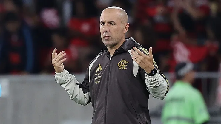 Flamengo de Leonardo Jardim encontrou dificuldades em La Plata (Photo by Wagner Meier)
