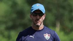 Zubeldía em ação durante treino no CT Carlos Castilho - FOTOS: LUCAS MERÇON / FLUMINENSE F.C.