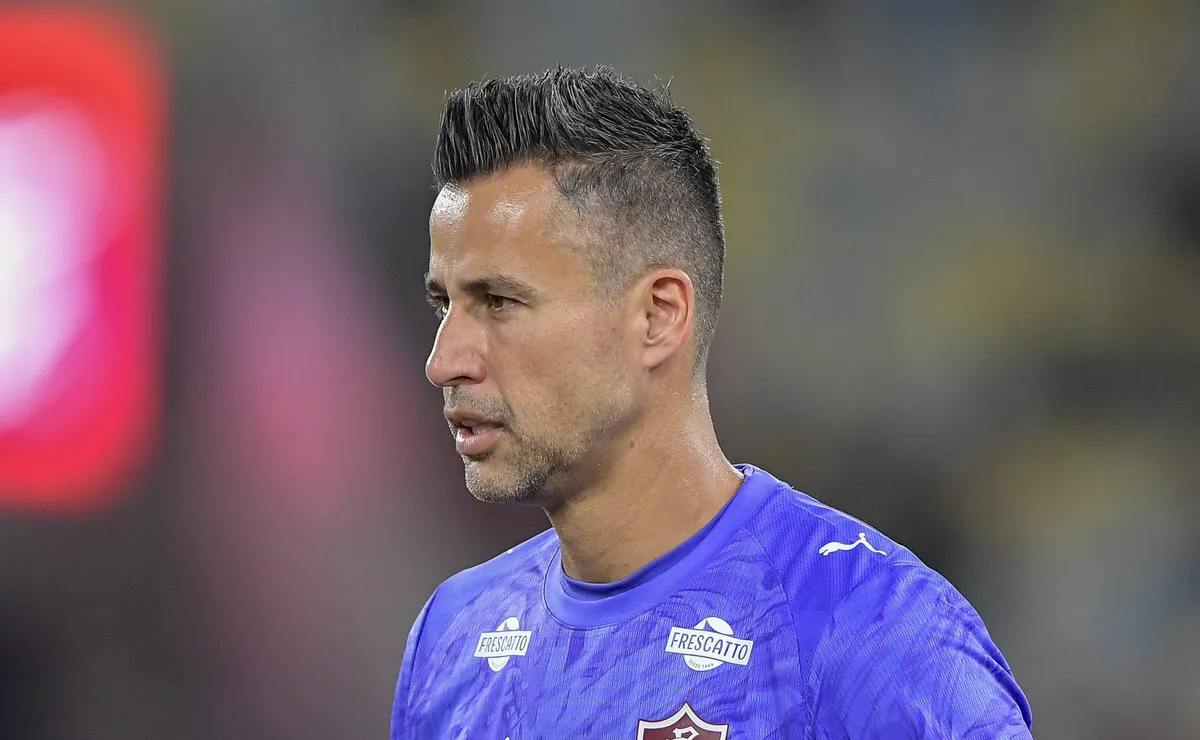 Fábio e Samuel Xavier se aproximam de 300 jogos pelo Fluminense e miram Ganso e Martinelli