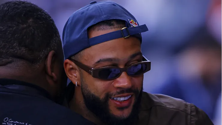 Memphis Depay deve permanecer no Corinthians.