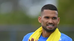 Willian José em campo durante treino do Tricolor Baiano.