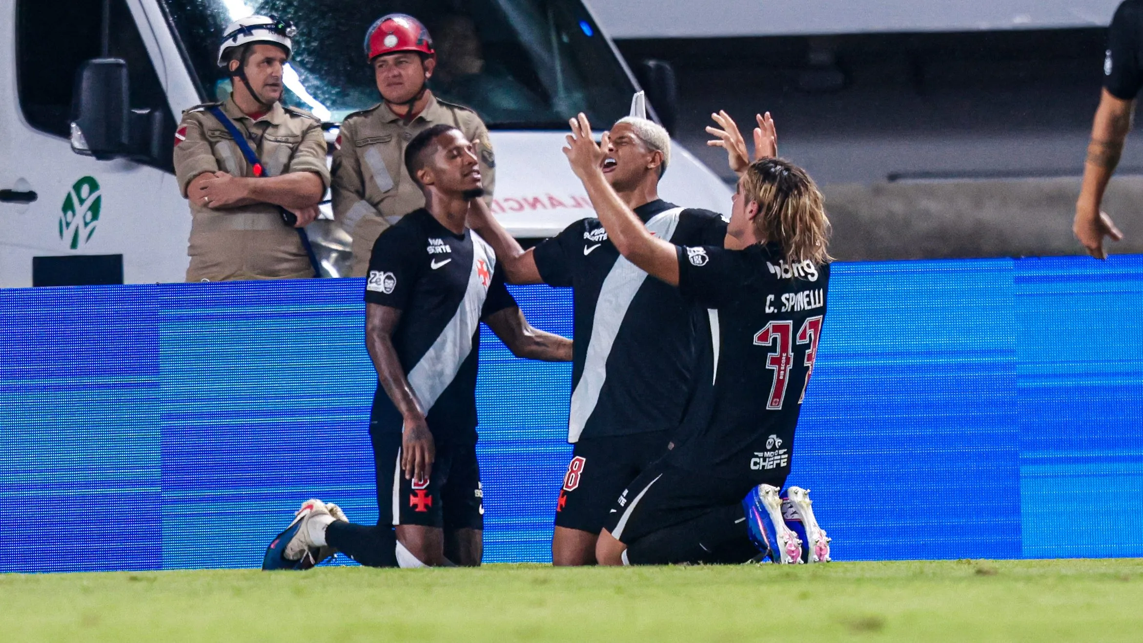 Spineli jogador do Vasco comemora seu gol durante partida contra o Paysandu no estadio Mangueirao pelo campeonato Copa Do Brasil 2026. Foto: Fernando Torres/AGIF