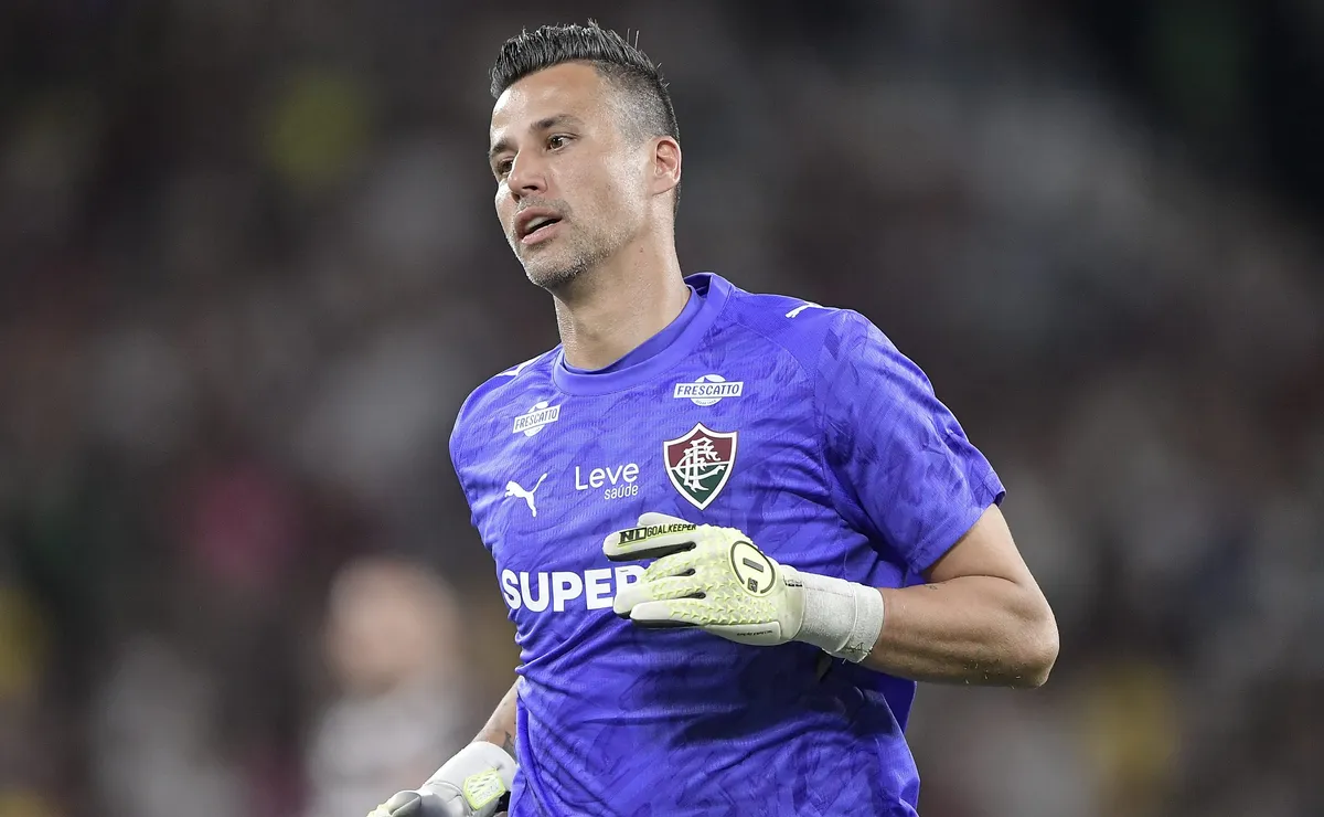 Fábio vai se tornar recordista de jogos pela Libertadores em Bolívar x Fluminense