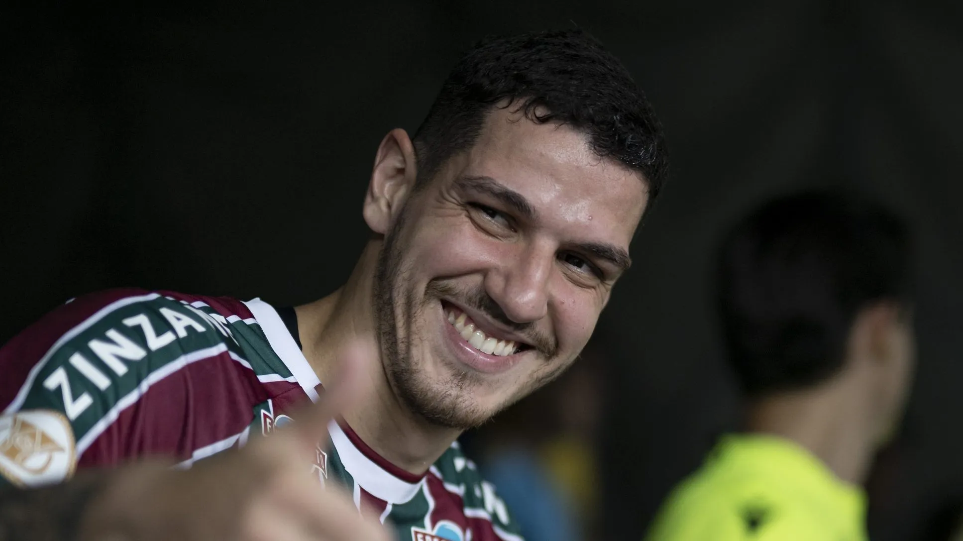 Nino jogador do Fluminense antes da partida contra o Cruzeiro no estadio Maracana pelo campeonato Brasileiro A 2023. Foto: Jorge Rodrigues/AGIF