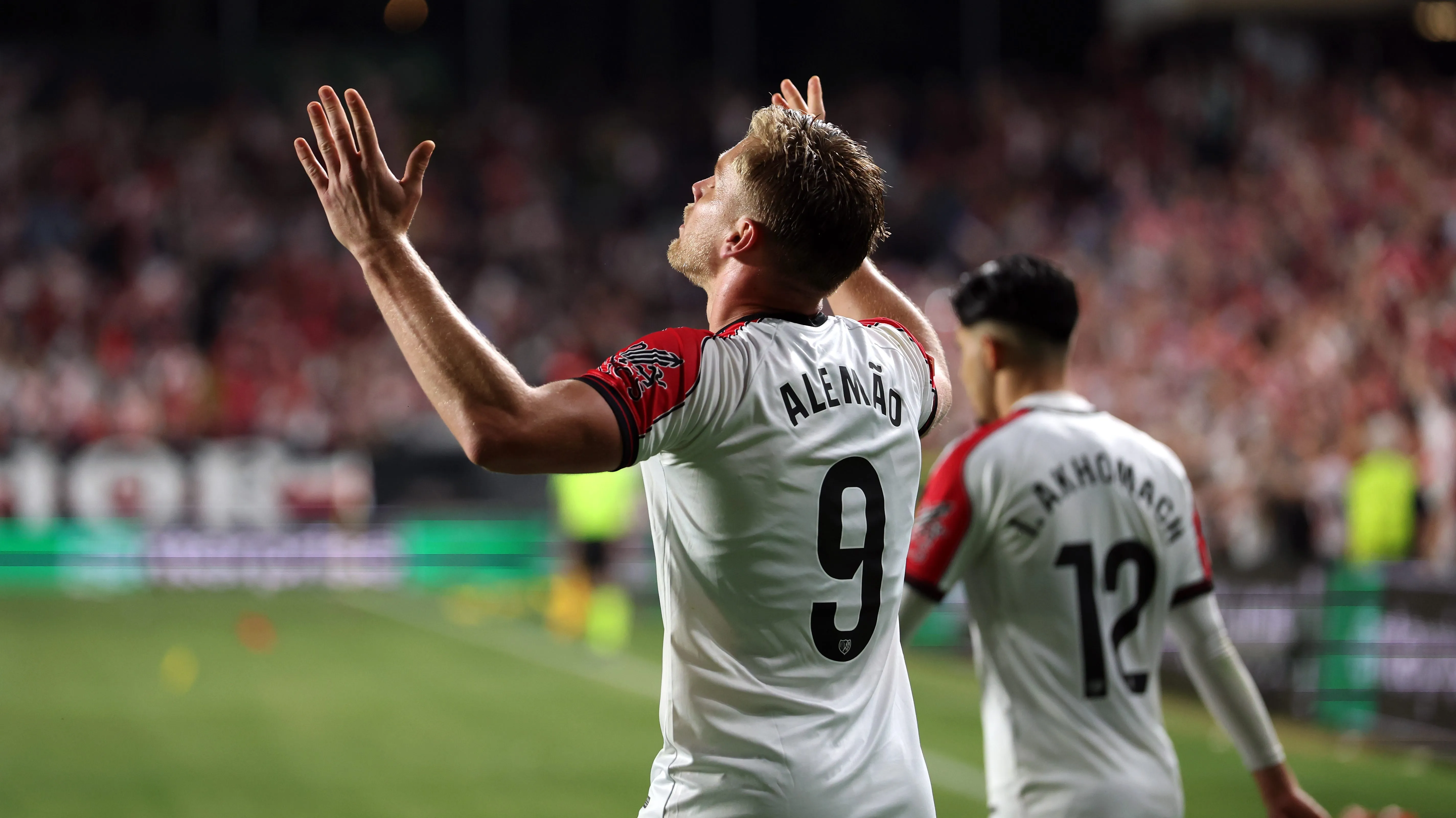 Alemão pelo Rayo Vallecano. (Photo by Florencia Tan Jun/Getty Images)