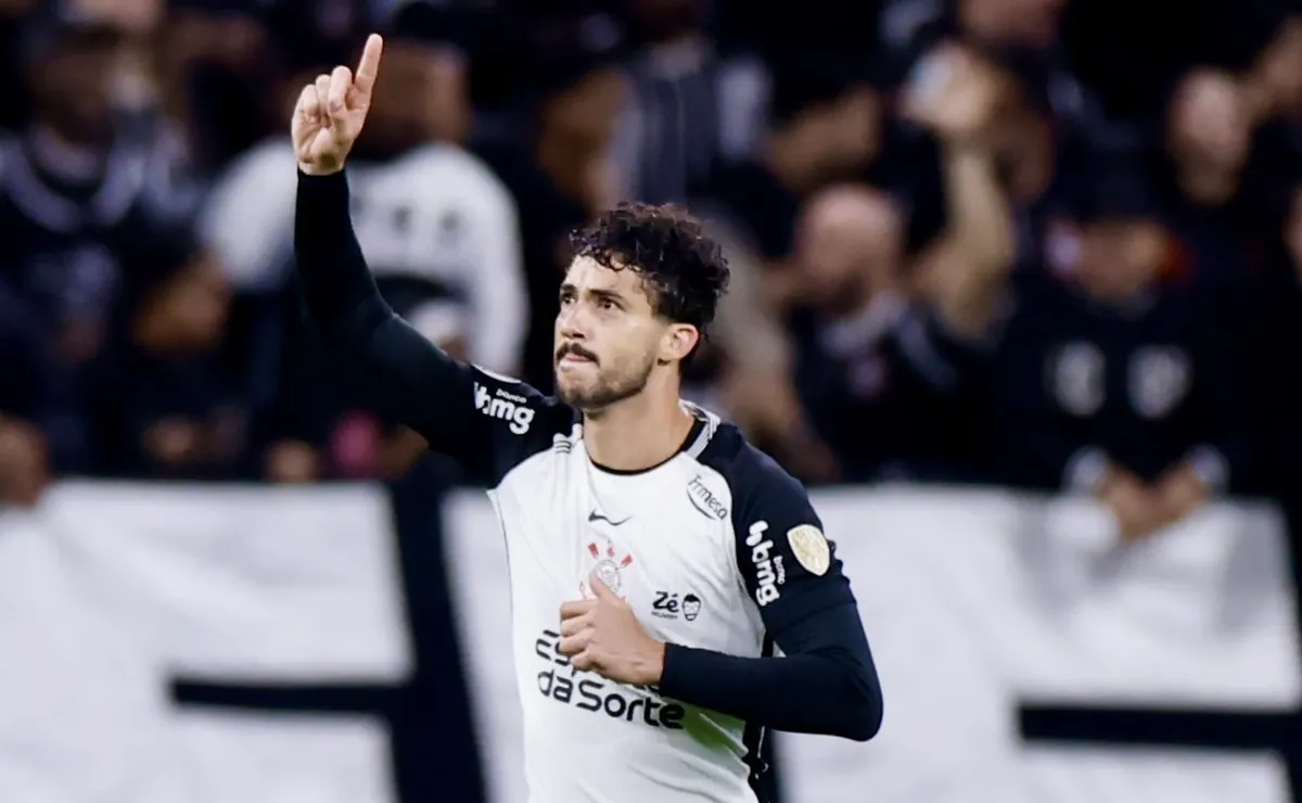 Gustavo Henrique decide e coloca Corinthians em vantagem sobre o Peñarol