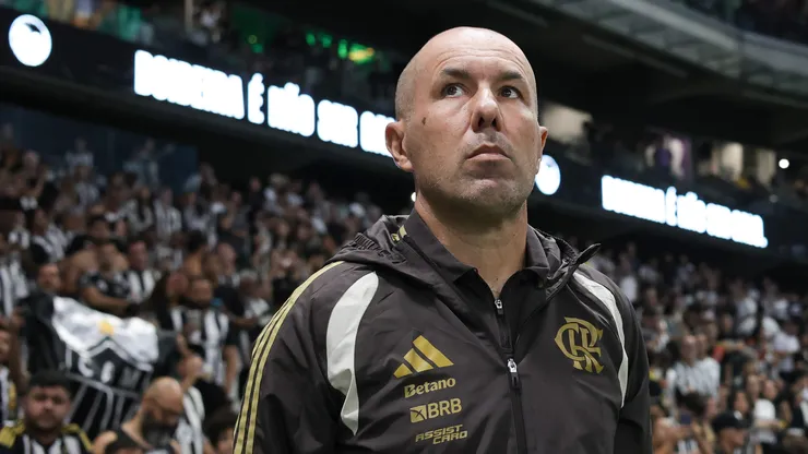 MG - BELO HORIZONTE - 26/04/2026 - BRASILEIRO A 2026, ATLETICO-MG X FLAMENGO - Leonardo Jardim tecnico do Flamengo durante partida contra o Atletico-MG no estadio Arena MRV pelo campeonato Brasileiro A 2026. Foto: Gilson Lobo/AGIF